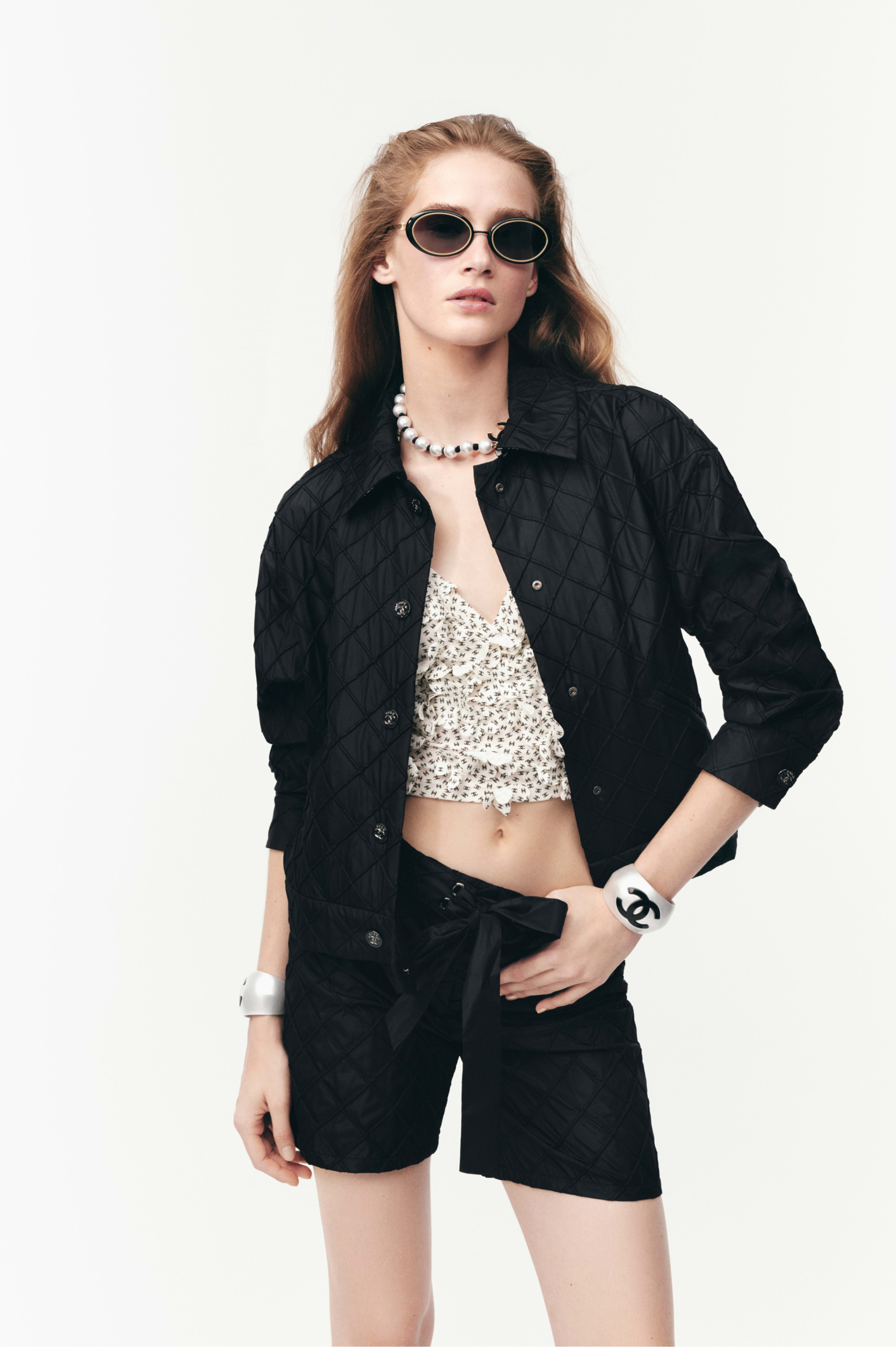 Shorts - Black - Taffeta - Alternative view